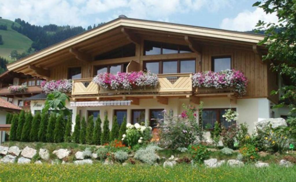 Appartement Annemarie Brixen im Thale Luaran gambar